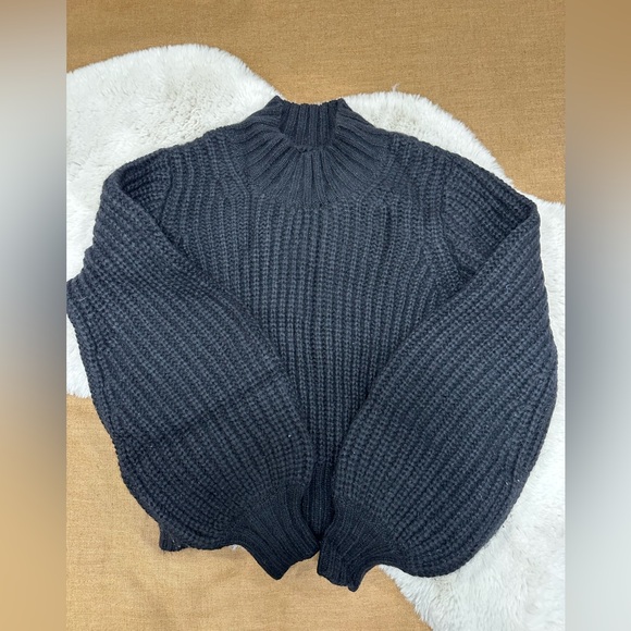 Doen Lulu Sweater in Black - US Small - Picture 2 of 12